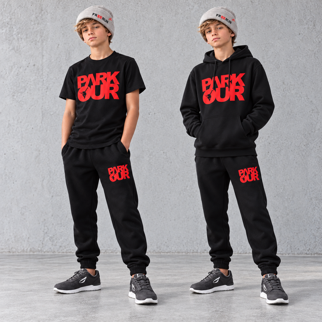 Parkour startpakke red på drengemodel. Grå JIYO Flow-sko købes separat.