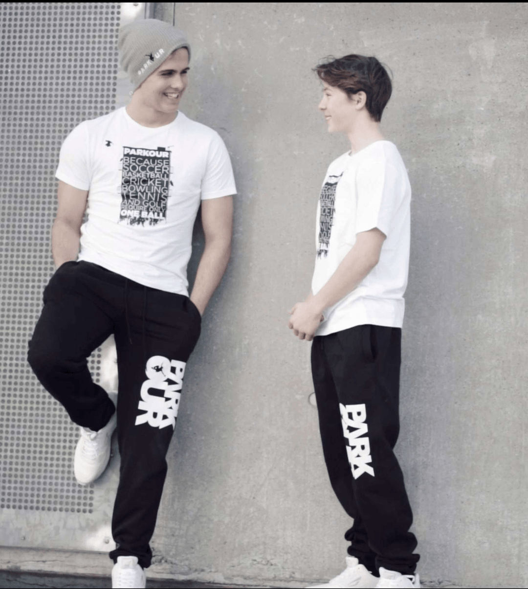 Parkourshoppen Bukser YOUNG Street Sweatpants m/ PARKOUR box, sort/hvid
