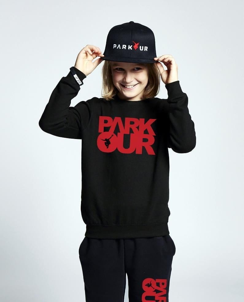 Sweatshirt m/ Parkour box, sort/rød Bluser Parkourshoppen